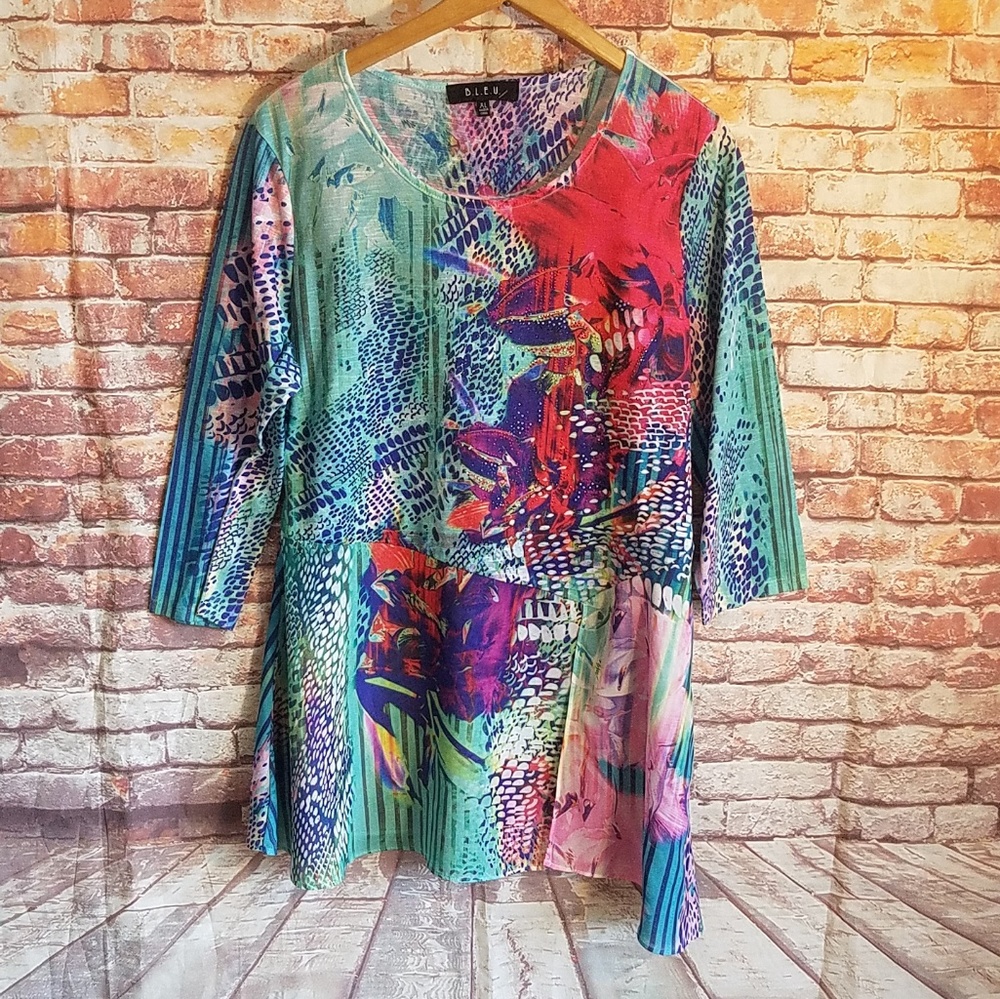 B.L.E.U. beautiful colored asymmetrical shirt - Picture 1 of 7